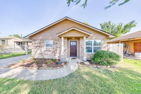 10701 Bois D Arc St, La Porte, TX 77571