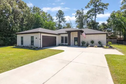 1819 Black Bear Dr, Crosby, TX 77532