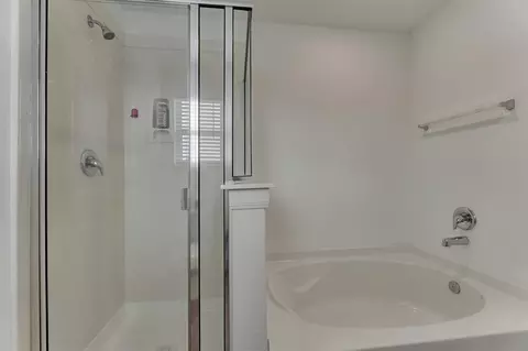 Bath - 5406 Balerna St, Spring, TX 77373 photo 4 of 5