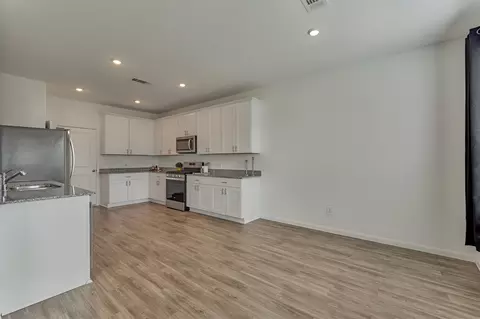 Kitchen - 5406 Balerna St, Spring, TX 77373 photo 2 of 4