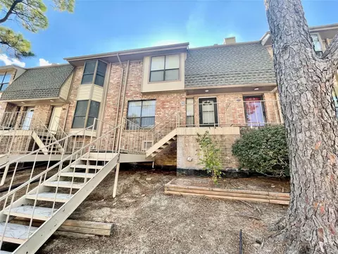 2019 Place Rebecca Ln #G4, Houston, TX 77090