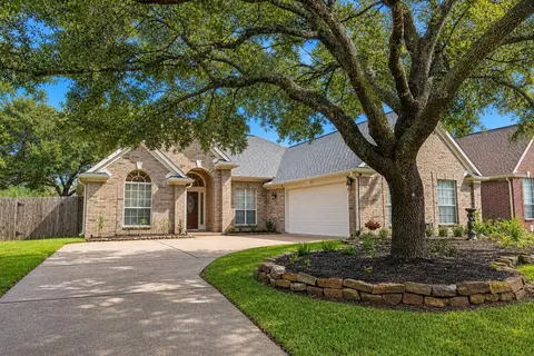 14527 Farrawood Dr, Cypress, TX 77429