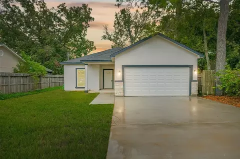 2609 Boss St, La Marque, TX 77568