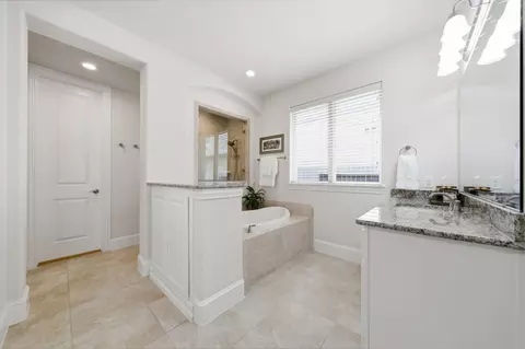 Bath - 3531 Gambel Dr, Spring, TX 77386 photo 3 of 7