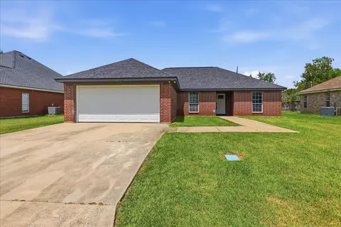 4406 Highland Ave, Orange, TX 77632