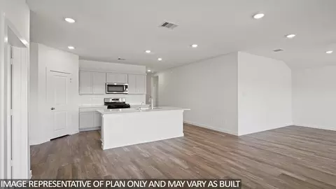240 Ice Shore Trl, Dayton, TX 77535