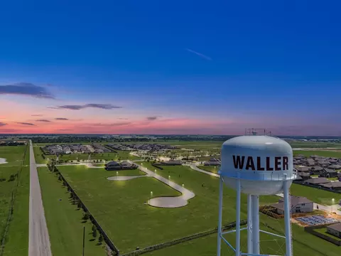 View/Area - 76 Shining Point Dr, Waller, TX 77484 photo 1 of 9
