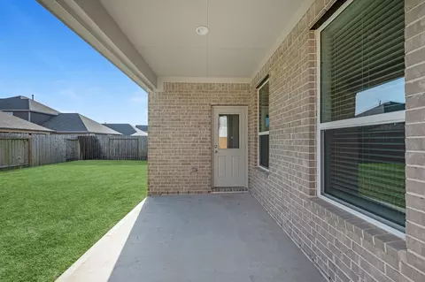 Exterior - 76 Shining Point Dr, Waller, TX 77484 photo 2 of 4