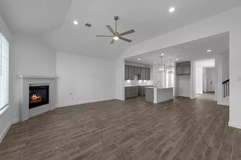 Living - 76 Shining Point Dr, Waller, TX 77484 photo 3 of 5
