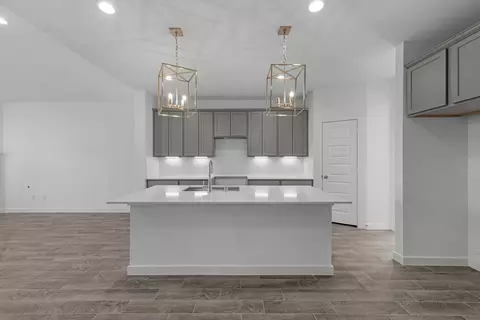 Kitchen - 76 Shining Point Dr, Waller, TX 77484 photo 2 of 2