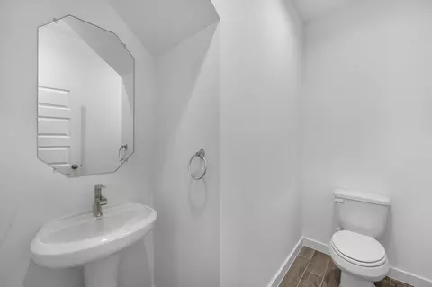 Bath - 76 Shining Point Dr, Waller, TX 77484 photo 1 of 6