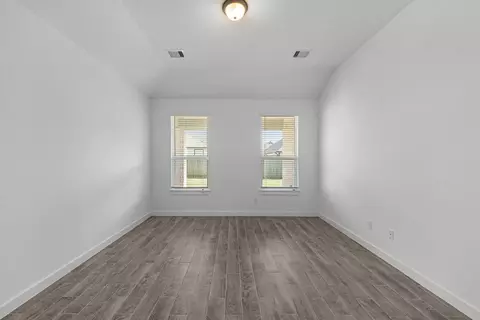 Living - 76 Shining Point Dr, Waller, TX 77484 photo 5 of 5