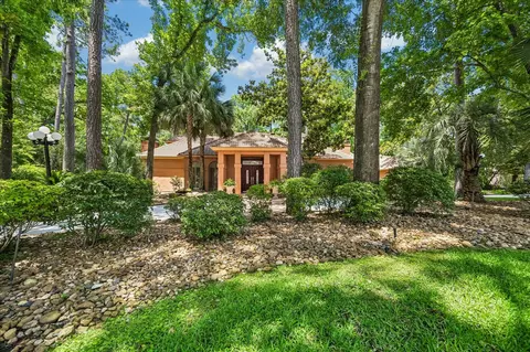 2303 Woods Estates Dr, Kingwood, TX 77339