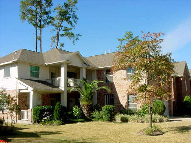 17419 Memorial Crest Dr, Spring, TX 77379 photo 1