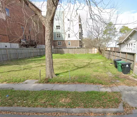 2805 Houston Ave, Houston, TX 77009