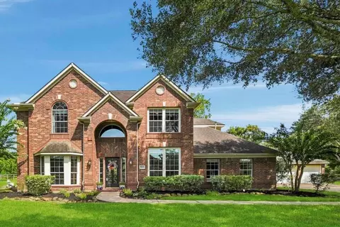 5202 Cherry Ridge Rd, Richmond, TX 77406