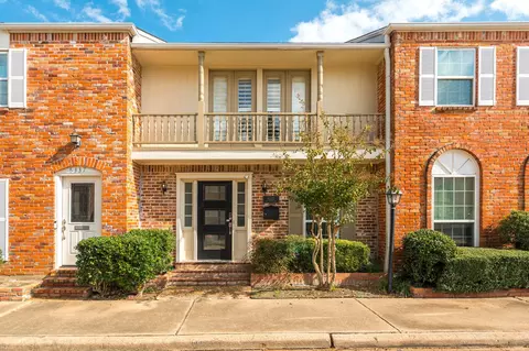6339 Del Monte Dr SW #95, Houston, TX 77057