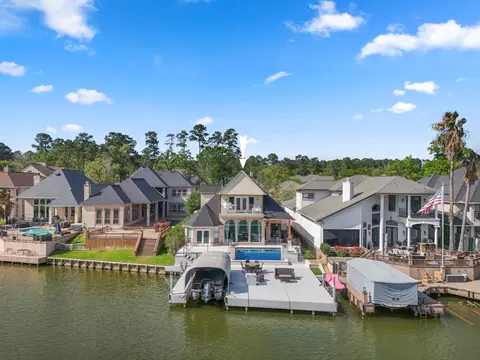 78 Creekwood Dr, Montgomery, TX 77356