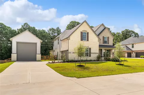 534 Black Bronco Rd, Magnolia, TX 77354