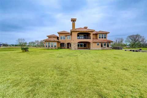 Exterior - 903 Chenango Dr, Angleton, TX 77515 photo 6 of 6