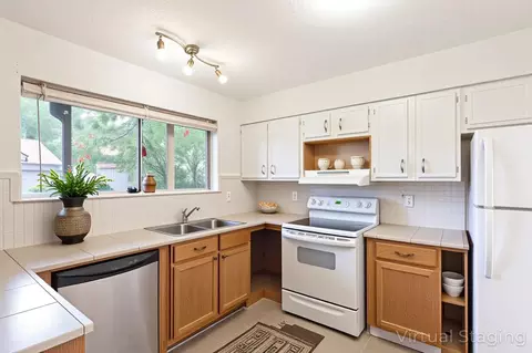 Kitchen - 4423 Mossygate Dr, Spring, TX 77373 photo 1 of 5