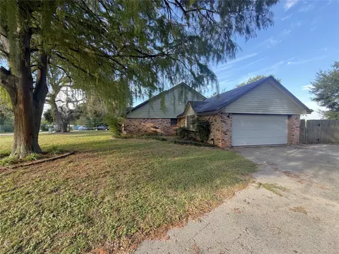 Exterior - 181 Crestway St, Trinity, TX 75862 photo 4 of 8
