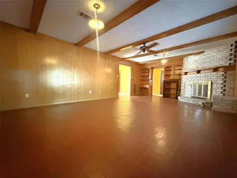Living - 181 Crestway St, Trinity, TX 75862 photo 5 of 6