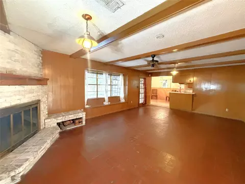 Living - 181 Crestway St, Trinity, TX 75862 photo 4 of 6