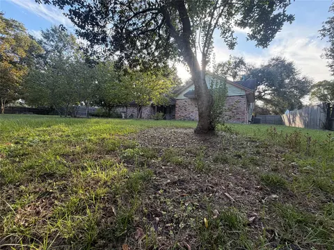 Exterior - 181 Crestway St, Trinity, TX 75862 photo 7 of 8