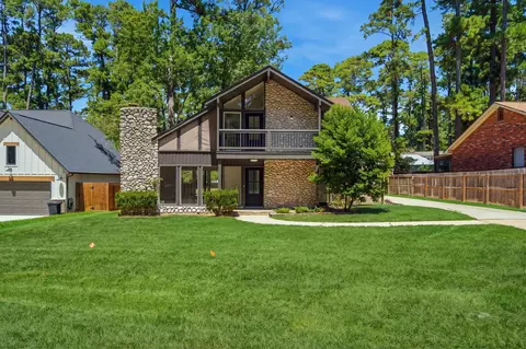 13946 Dolphin Dr, Willis, TX 77318