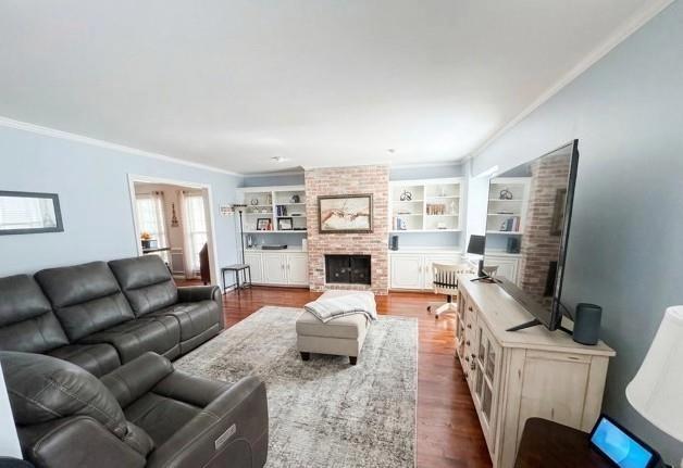 1789 Saxony Ln, Houston, TX 77058
