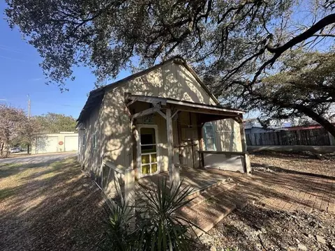 9830 Fm 621, Martindale, TX 78655