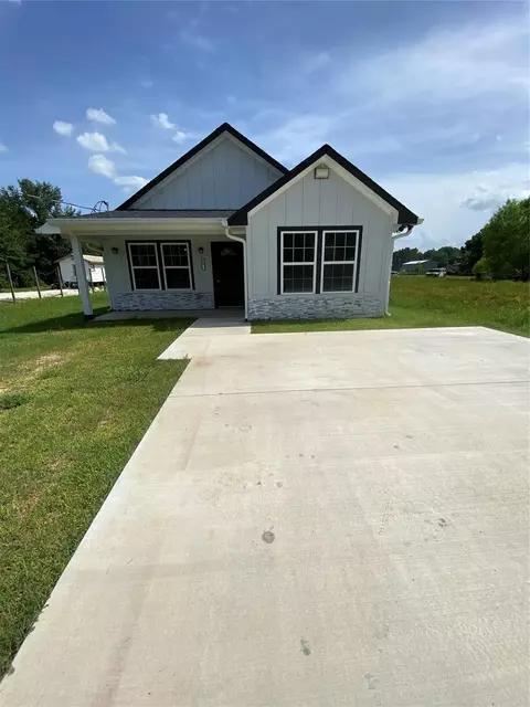 56 County Road 3404, Cleveland, TX 77327