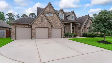2073 Brookmont Dr, Conroe, TX 77301