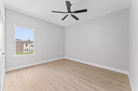 Bedroom - 815 E 33rd St, Houston, TX 77022 photo 4 of 7