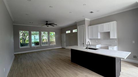 Living - 815 E 33rd St, Houston, TX 77022 photo 2 of 5