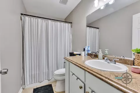 Bath - 8825 E Buffalo Cir, Willis, TX 77378 photo 2 of 2