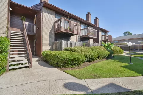 12905 Woodforest Blvd #607, Houston, TX 77015