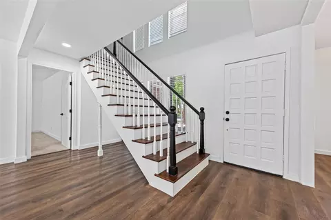Entry Way - 5411 Cobble Ln, Spring, TX 77379 photo 2 of 5