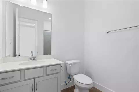 Bath - 14221 Juniper Breeze Ct, Willis, TX 77318 photo 1 of 4