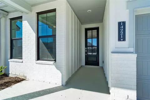 Entry Way - 14221 Juniper Breeze Ct, Willis, TX 77318 photo 1 of 5
