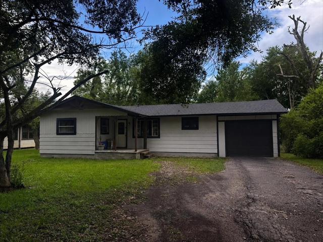 6755 Willis Ln, Beaumont, TX 77708