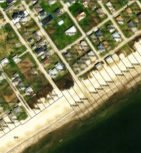 858 Townsend Dr, Crystal Beach, TX 77650