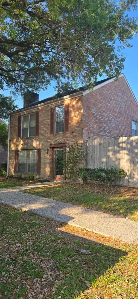 4152 Belle Park Dr #4152, Houston, TX 77072