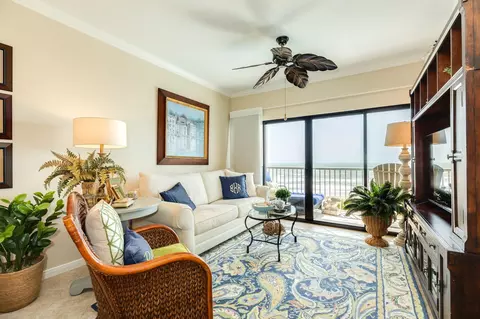 7700 Seawall Blvd #410, Galveston, TX 77551