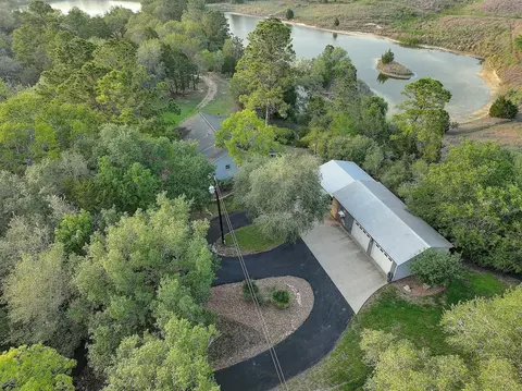4540 Creamer Creek Rd, La Grange, TX 78945
