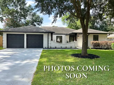 14035 Pinerock Ln, Houston, TX 77079