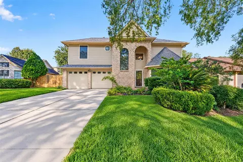 2906 Pioneer Pass, Sugar Land, TX 77479