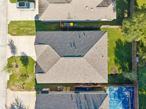 View/Area - 802 Lovebug Ln, Conroe, TX 77301 photo 1 of 6