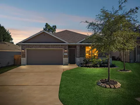 Exterior - 802 Lovebug Ln, Conroe, TX 77301 photo 2 of 6